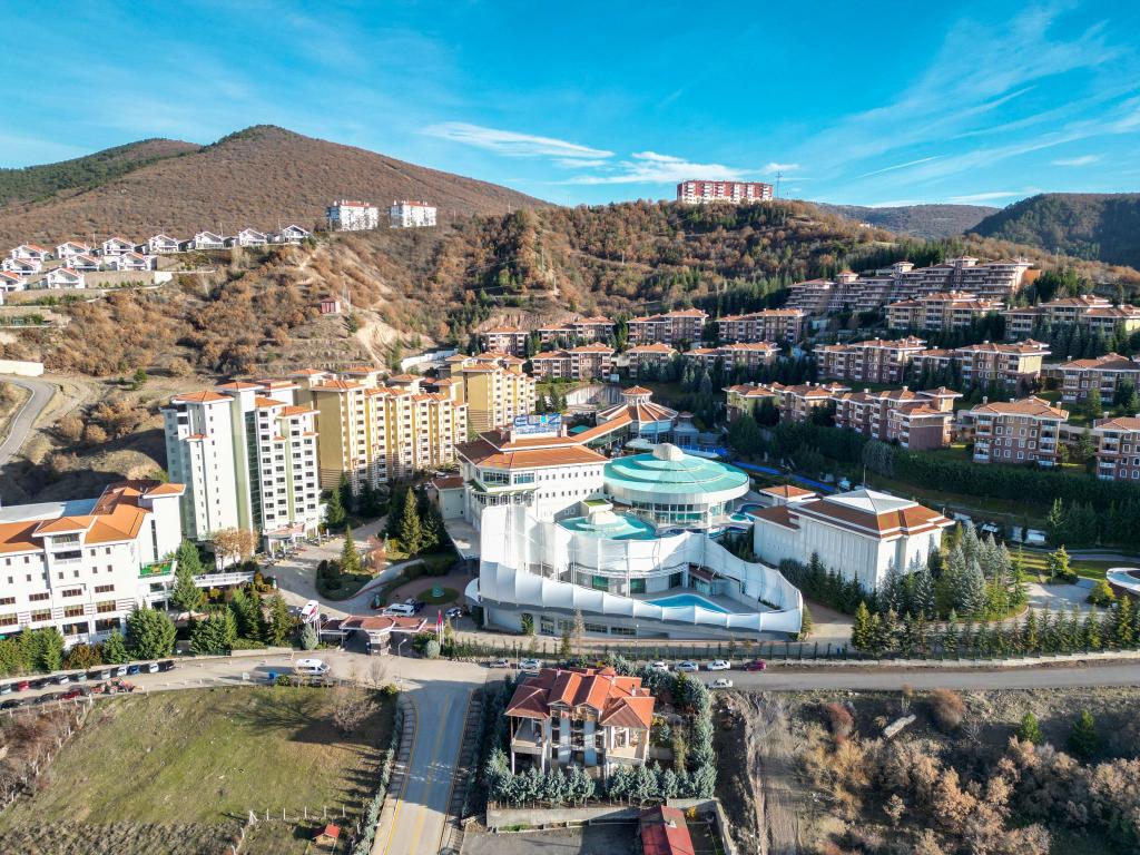 eliz-otel-ve-kongre-merkezi-1